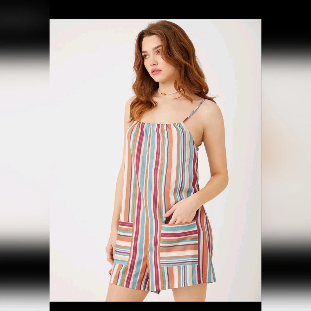 Striped knot shoulder romper Large Worn twice excellent condition 👌 - Picture 3 of 4